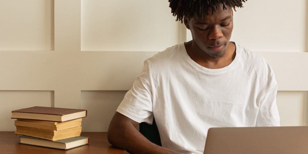 Hillsdale College Online Courses How Tech Professionals Evaluate for Growth